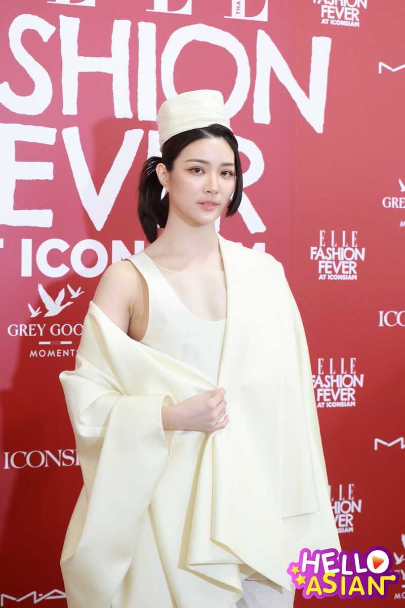 Hello Asian tweet media