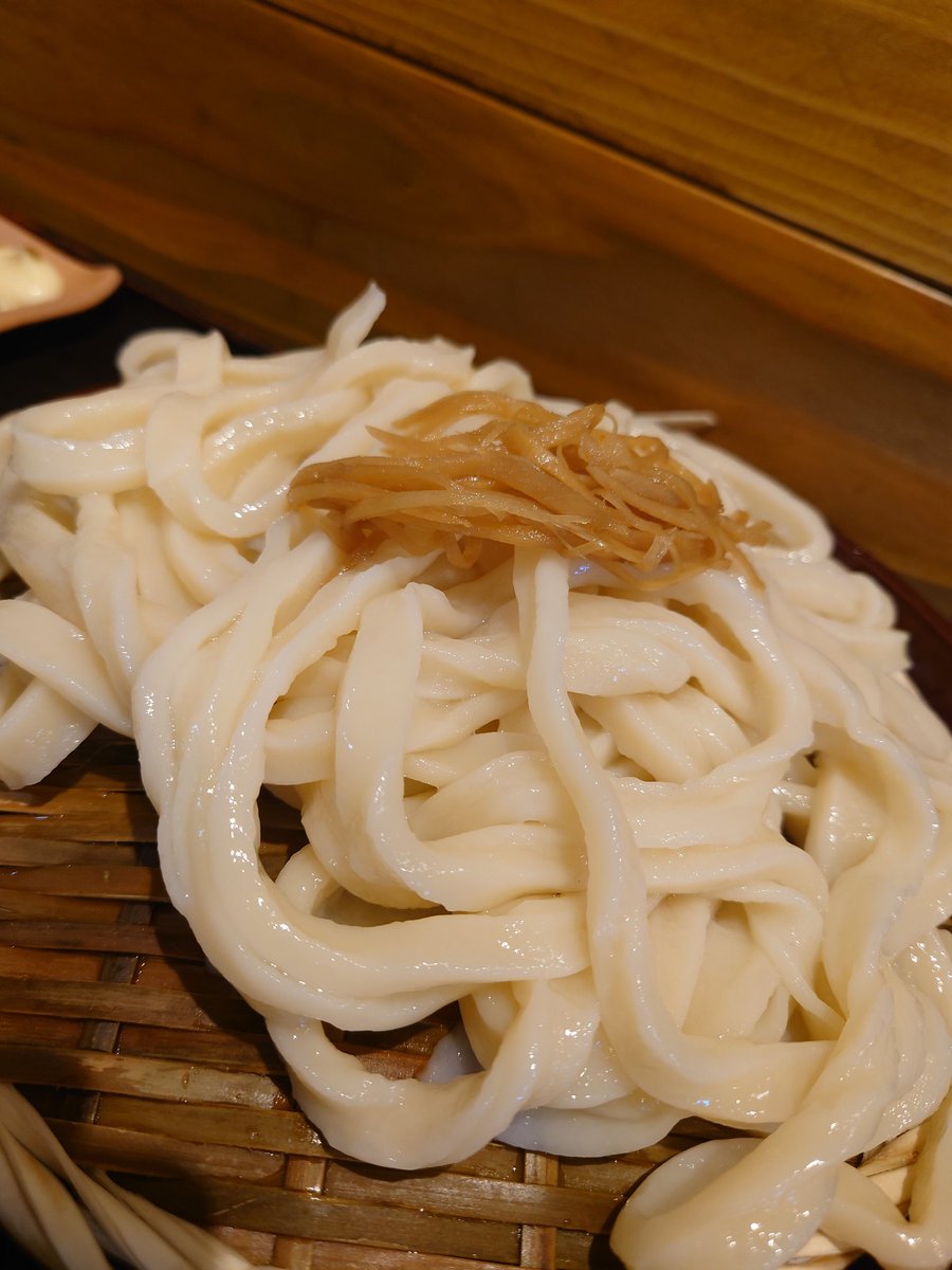 よ っ す ぃ ️️ tweet media