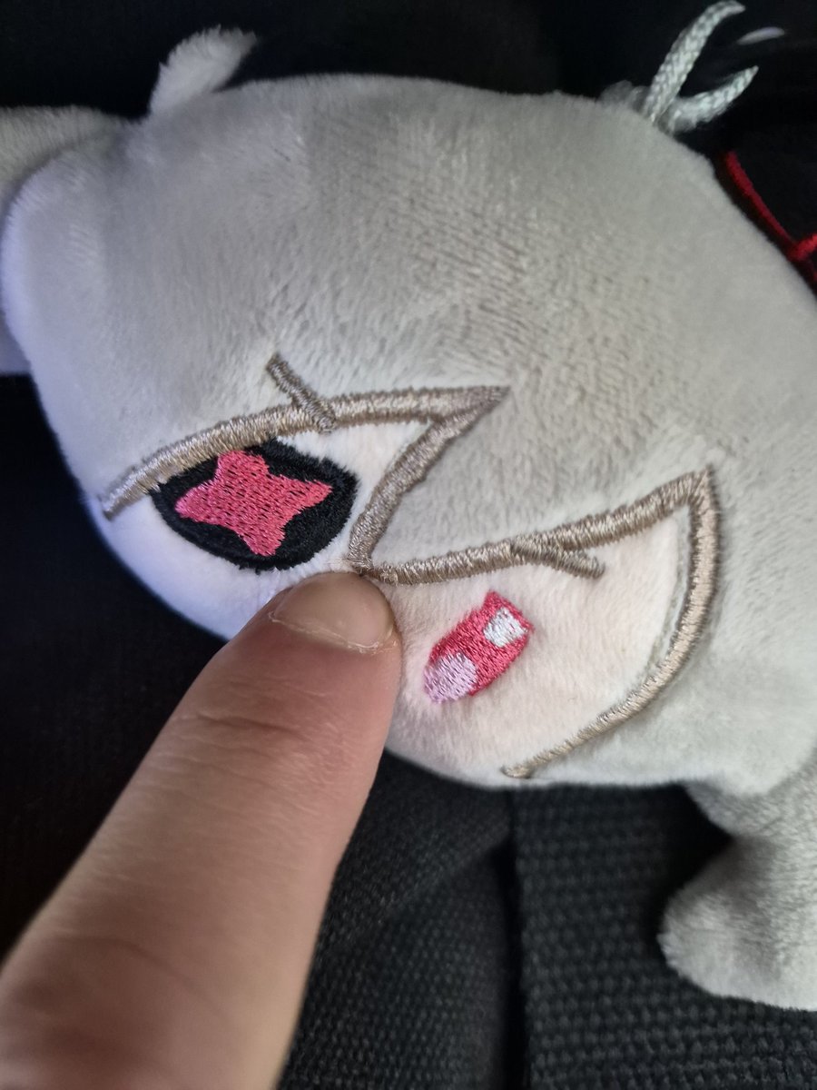 히비👻 tweet media