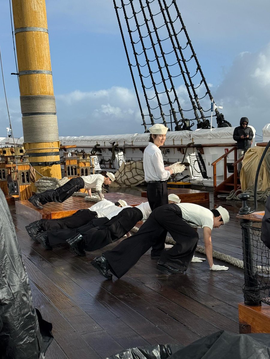 mr yunki⁷ 🫂 tweet media