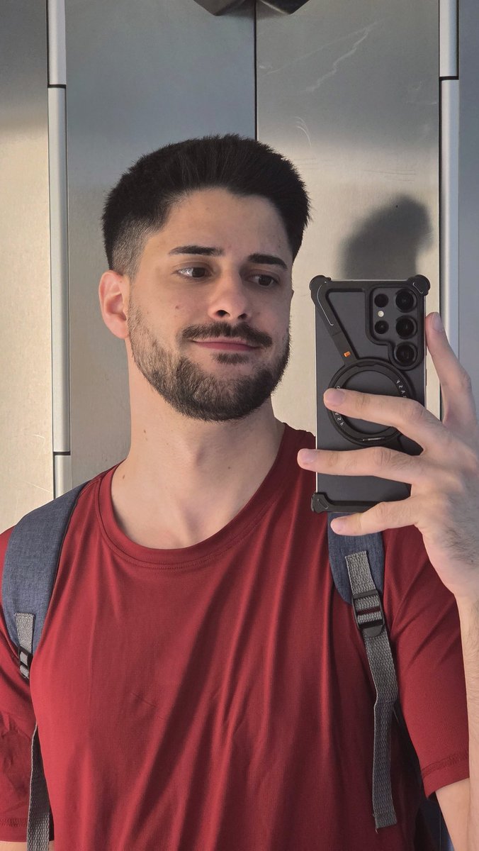 Alber Stelar 🪐 tweet media