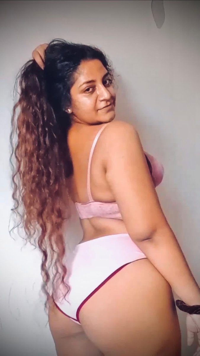 Hot Wife SL tweet media