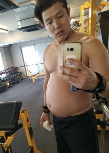 港区便所 tweet media