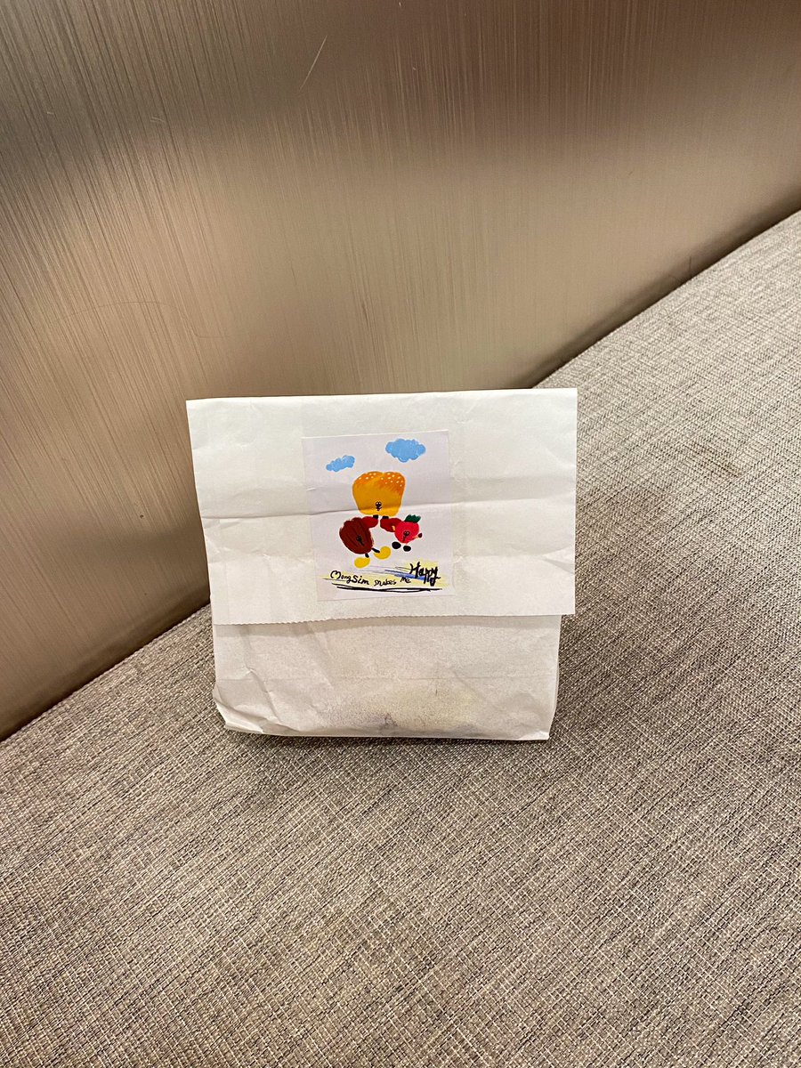 april ☁️ tweet media