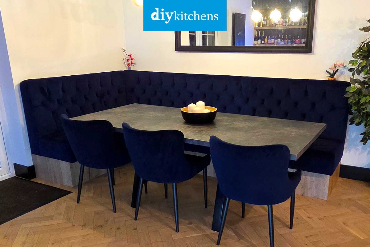 DIY_Kitchens's tweet image. 🌟 Keenan from Sheffield shows us his completed Innova Carrera Carbon &amp;amp; Cento Natural Halifax Oak Modern #kitchen, supplied by DIY Kitchens (Ref:4316) - bit.ly/CustomerKitche…

Visit diy-kitchens.com to see how much you could save on your dream kitchen! 

#carrera