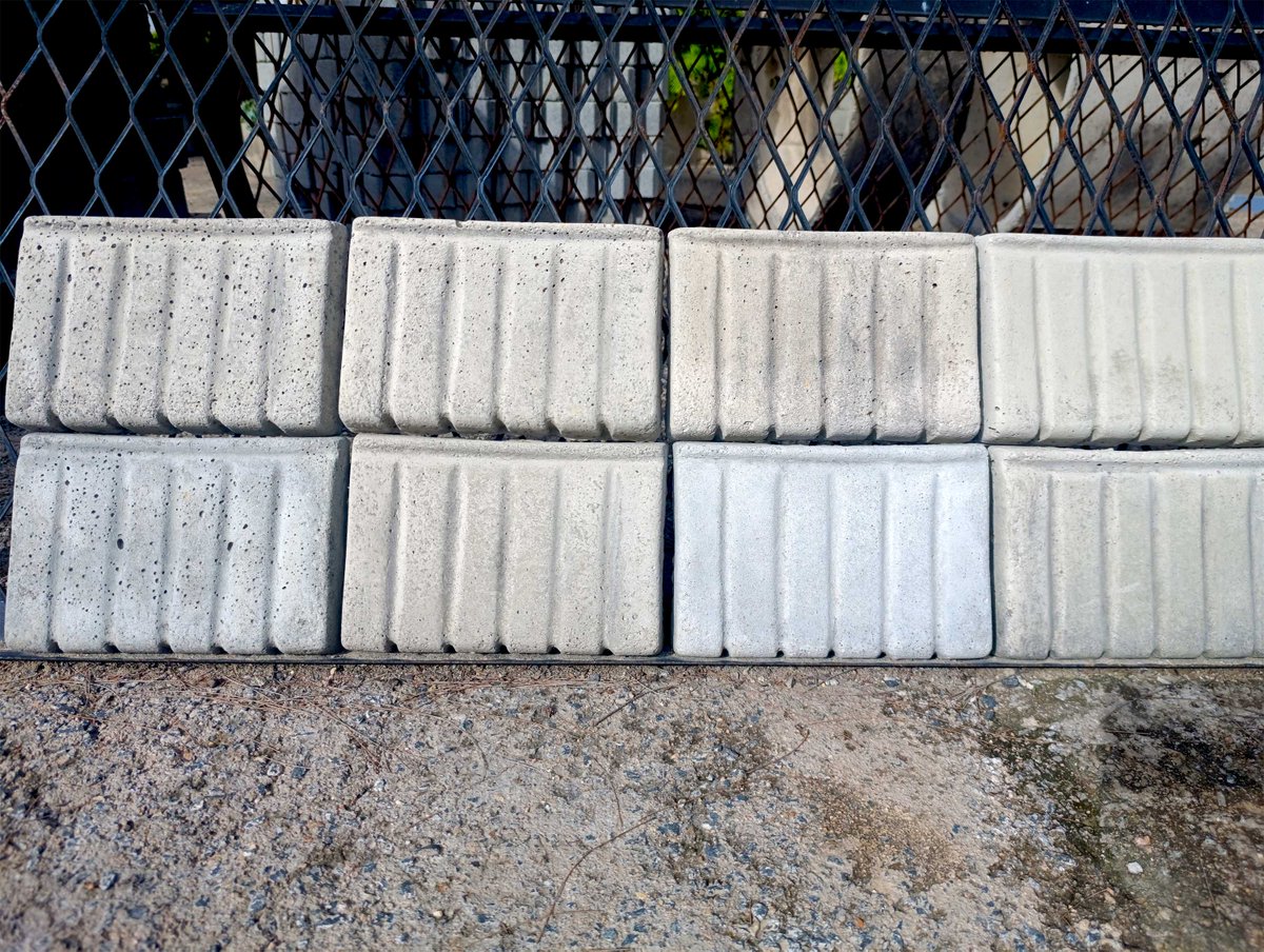 fullersZim's tweet image. Did you know that #windowsills not only shield the wall from adverse effects of running water, but also serve #decorative purposes.

#DidYKouKnow #factime