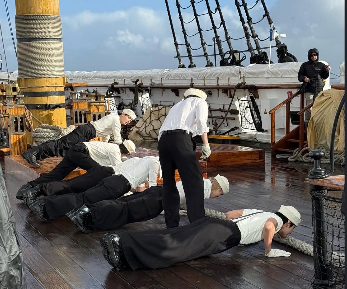 ⊹ ࣪ ˖ tweet media