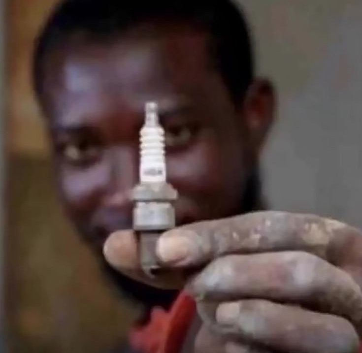 Wireless tweet media