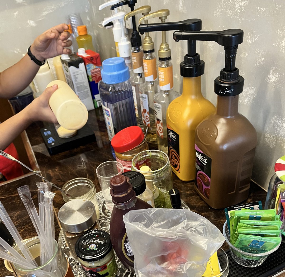 velve | open • thesis, graphics, case study tweet media