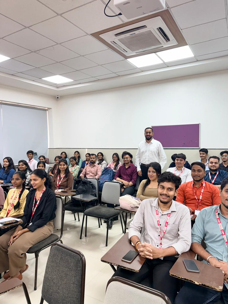 Mumbai Educational Trust (MET) tweet media