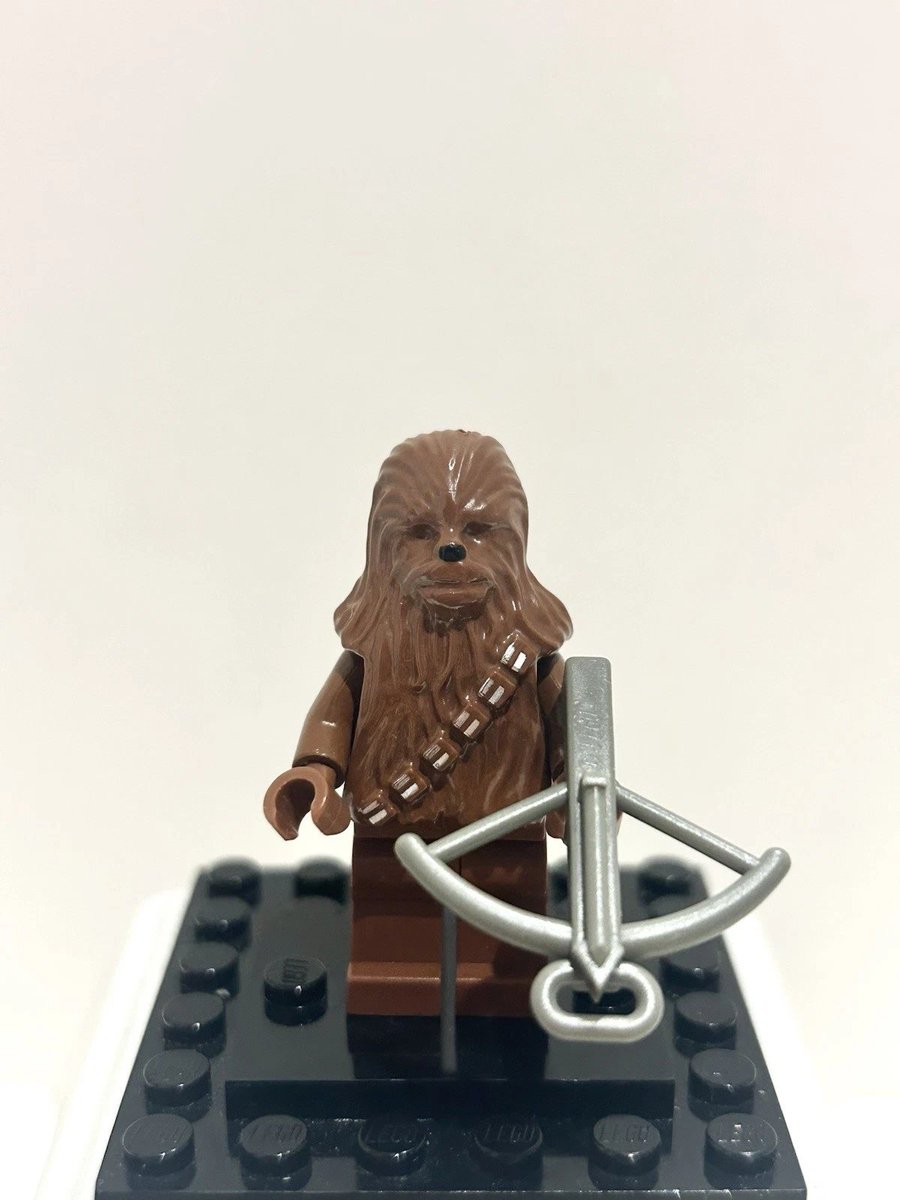 infinitybricks8's tweet image. The legendary Wookiee warrior in his classic reddish-brown fur. Whether he's co-piloting the Falcon or roaring in battle, Chewie is a true rebel hero 🛰️

#LEGO #LEGOminifigures #LEGOcollection #LEGOcommunity #LEGOaddictAFOL #LEGOreseller #LEGOforsale #LEGOStarWars #Chewbacca