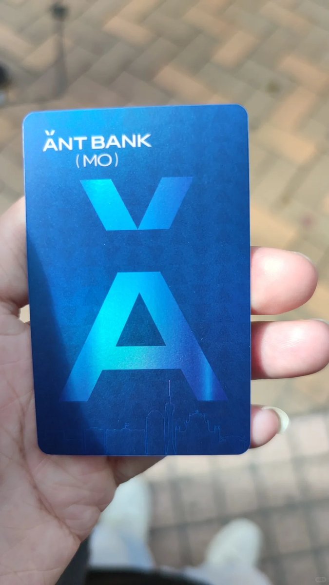 李傻根 MORE MONEY tweet media