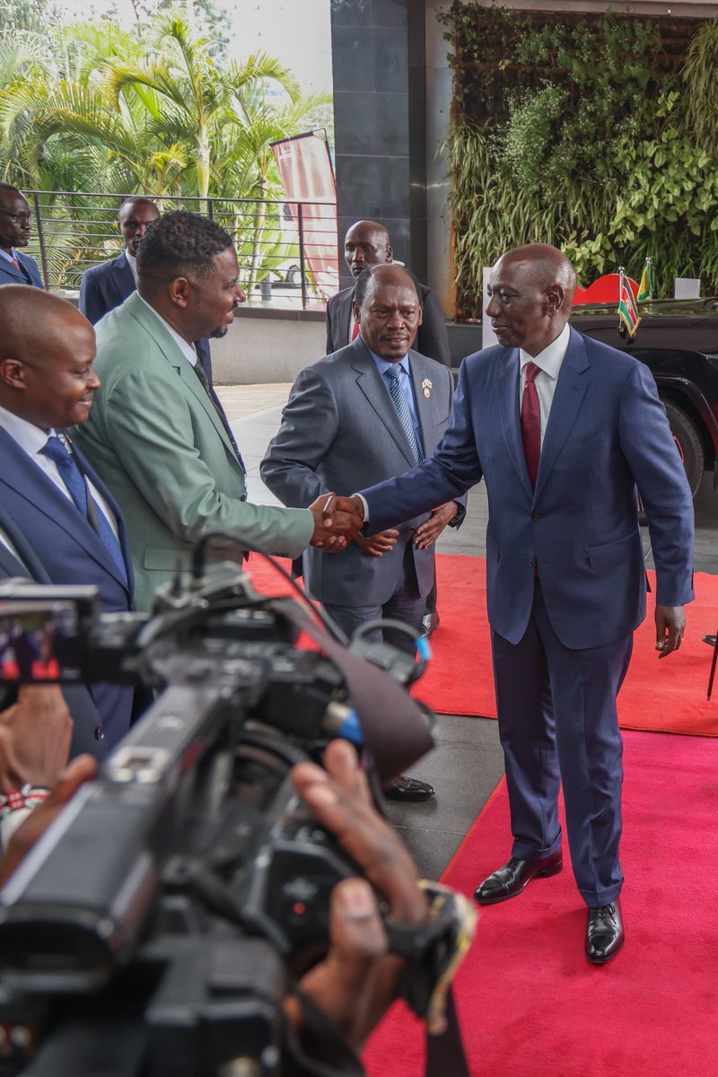 Hon Lee Kinyanjui tweet media