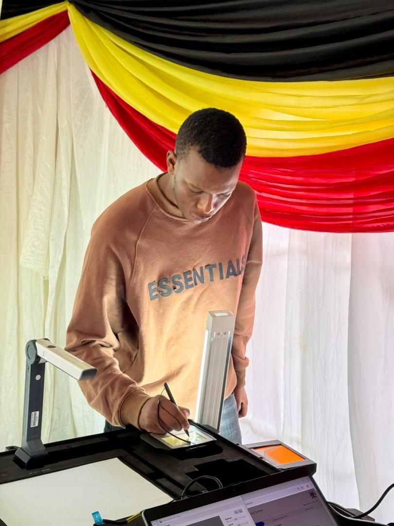 Uganda Driver Licensing System tweet media