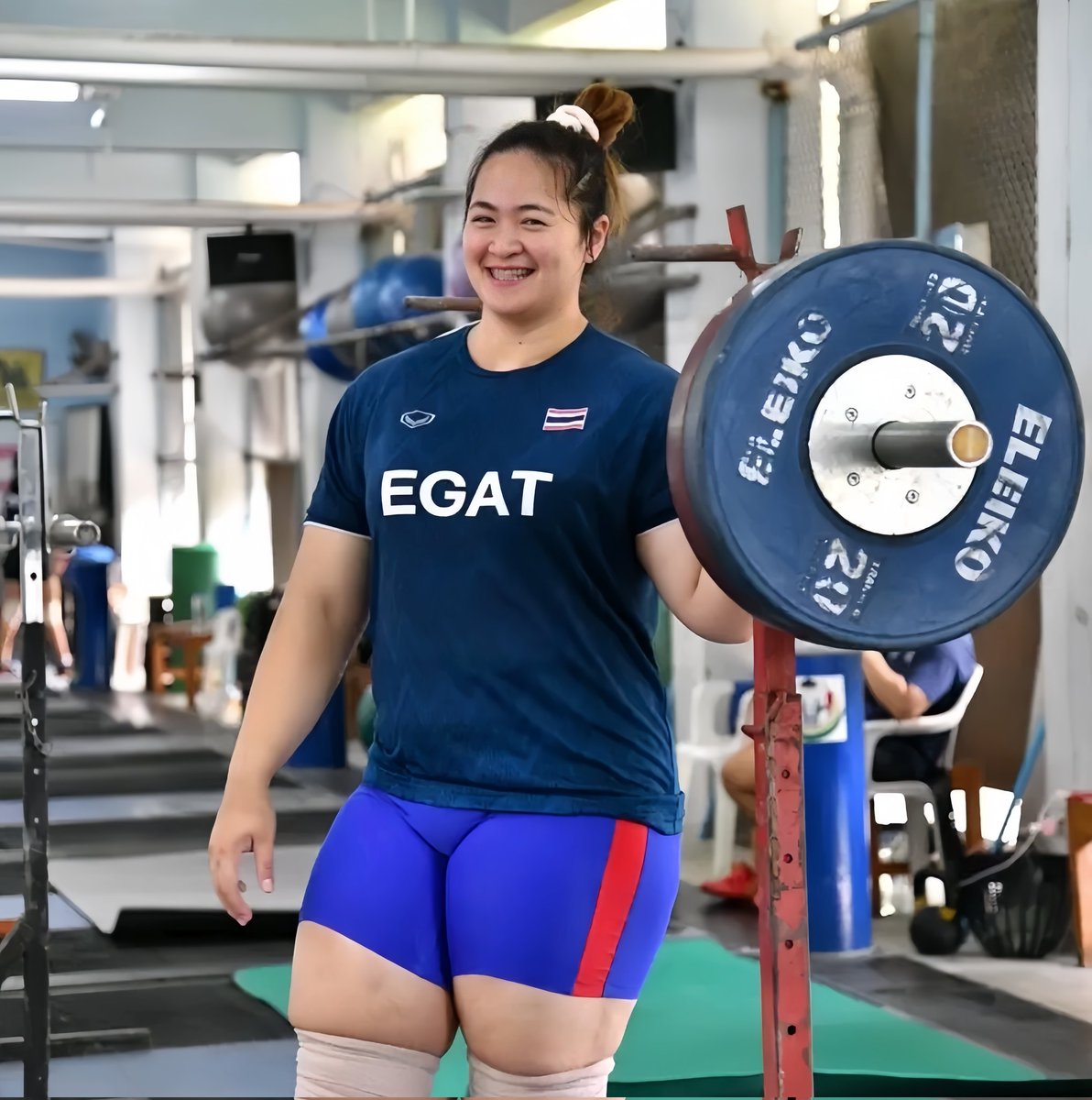 รวมพล คนน่าเย็ด tweet media