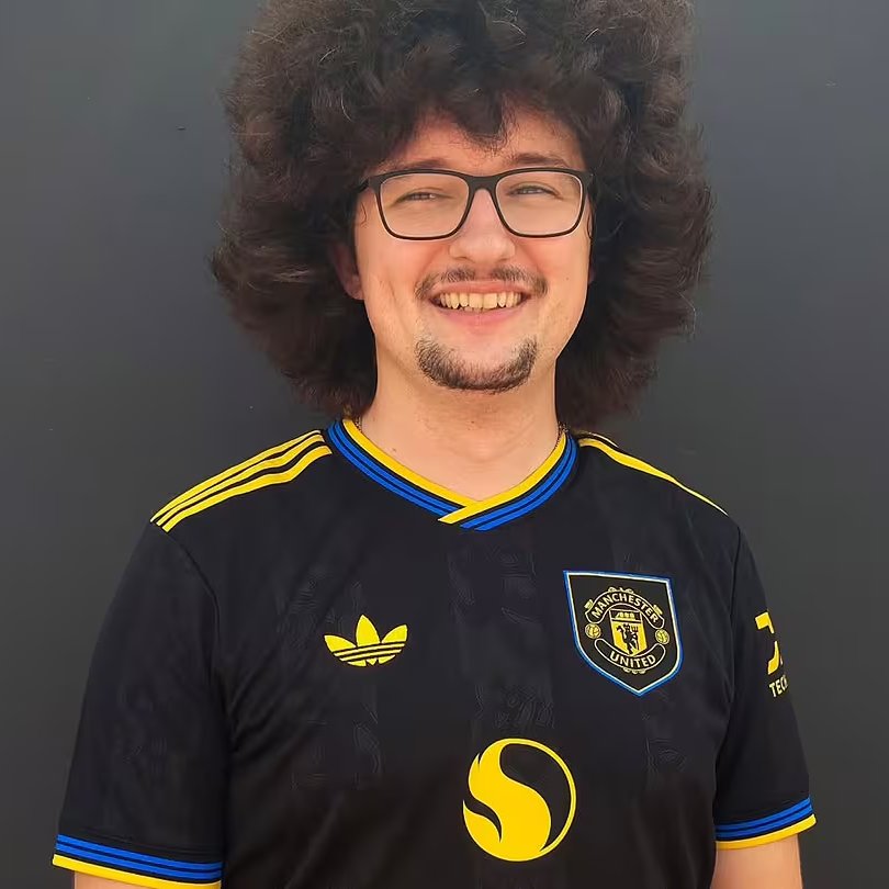 Kylianio's tweet photo. The chances of The United Strand getting a haircut this season have 𝐃𝐑𝐎𝐏𝐏𝐄𝐃 to 7% 🫣📉 @Polymarket https://t.co/3EkpFWJVtL