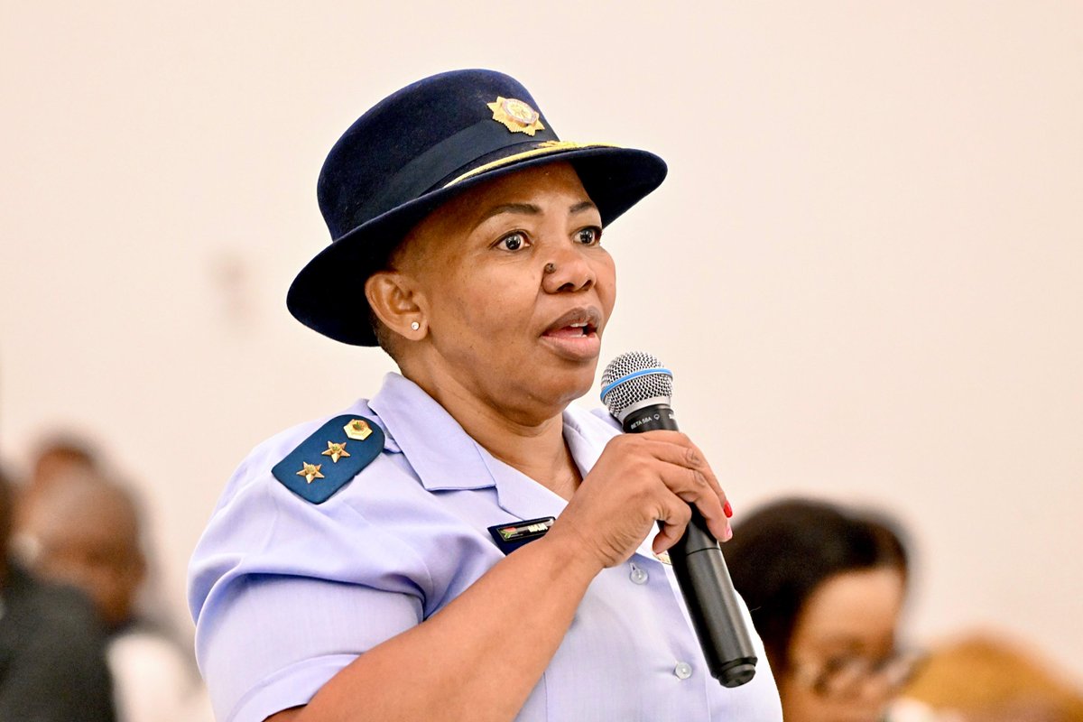 SAPoliceService's tweet photo. #sapsLIM #SAPS in Limpopo commemorates #InternationalWomensDay and #HumanRightsDay, hosted by the Limpopo Office of the Premier at The Ranch Hotel on Tuesday, 24/03.

Brigadier Sonnyboy Kgotloana Manthata and Colonel Baratang Gladys Maja presented #GBVF statistics. The presentation formed part of ongoing efforts by government and law enforcement to raise awareness about GBVF and its impact on communities across Limpopo. ME
https://t.co/WXq6rPjBBd