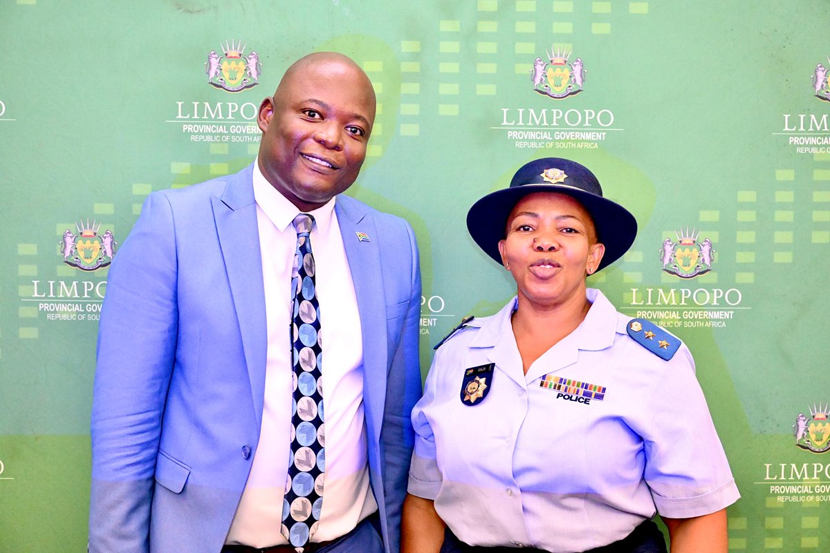 SAPoliceService's tweet photo. #sapsLIM #SAPS in Limpopo commemorates #InternationalWomensDay and #HumanRightsDay, hosted by the Limpopo Office of the Premier at The Ranch Hotel on Tuesday, 24/03.

Brigadier Sonnyboy Kgotloana Manthata and Colonel Baratang Gladys Maja presented #GBVF statistics. The presentation formed part of ongoing efforts by government and law enforcement to raise awareness about GBVF and its impact on communities across Limpopo. ME
https://t.co/WXq6rPjBBd