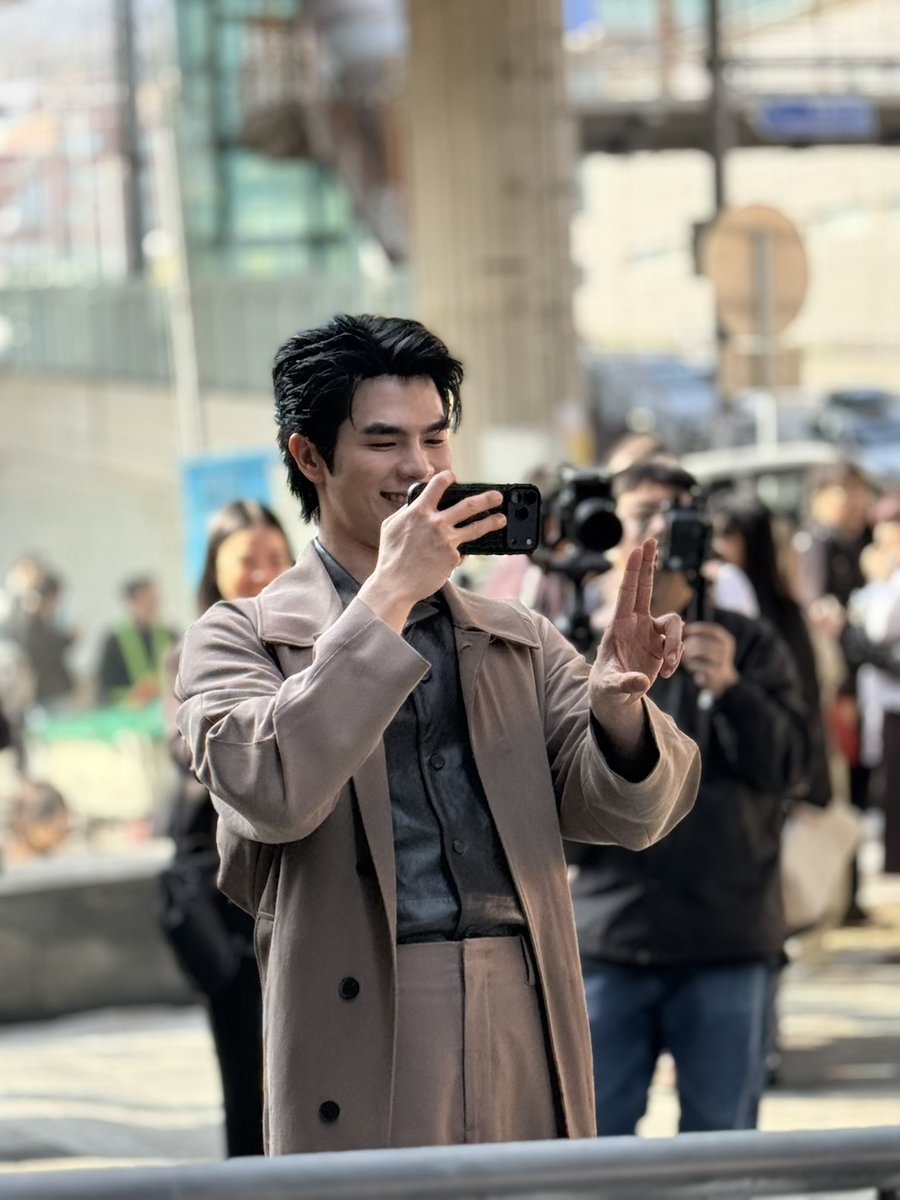 aoom_biii tweet media