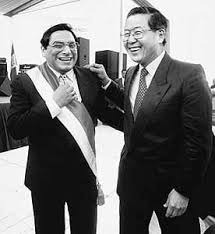 AlexFebrero_'s tweet photo. Sí, Carlos Álvarez le hacía campaña a Alberto Fujimori y siempre es bueno recordarlo porque: "Fujimorismo NUNCA MÁS". https://t.co/UsrAD5FNiy