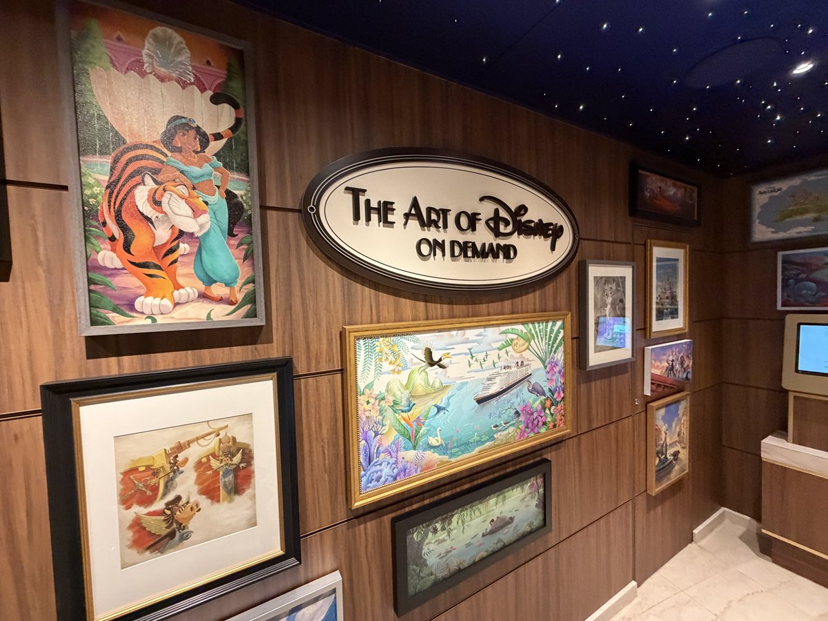 デッキ5にある「The Art of Disney on Demand」では、素敵なディズニー