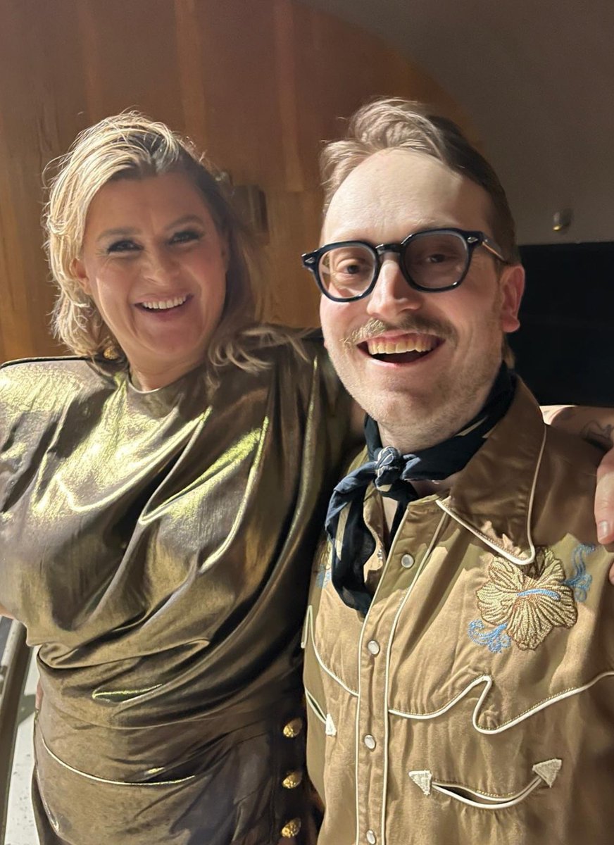 augusta 🪵🫐 tweet media