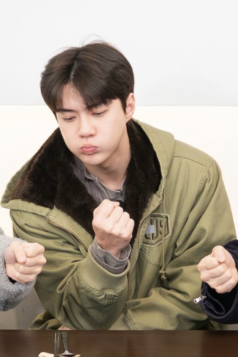 🌸 사랑둥이 귀염둥이 세훈이 🌸 tweet media