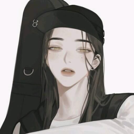 Marble veins in cool hall floors