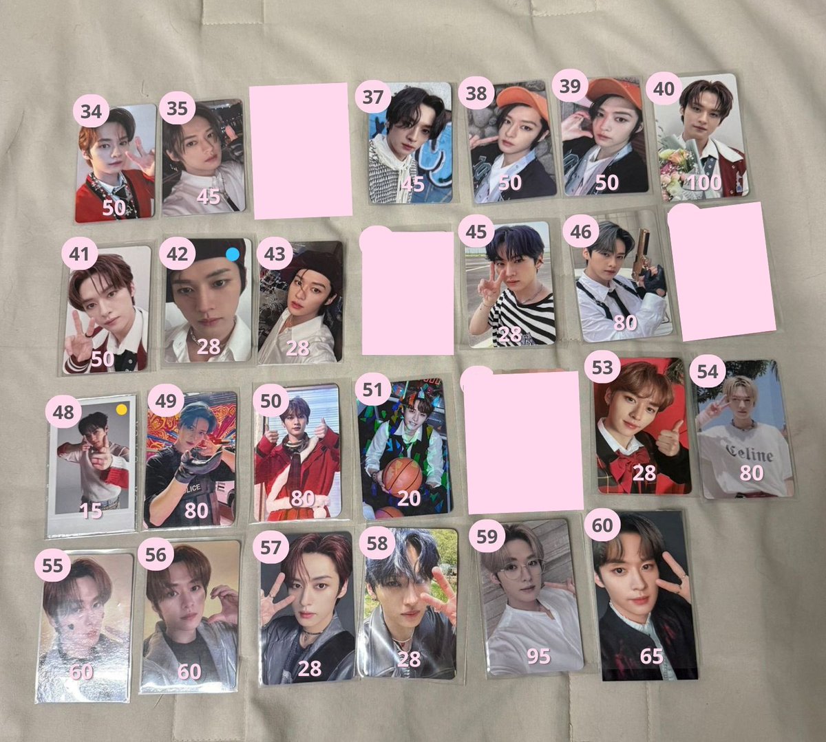 ppominho's tweet photo. ceg nacional lee know &amp; skz ♡

bolinha azul só sai com amarela.
amarela sai sozinha.

valores na foto + freteS (seller - eu - vc) 

💰 pix ou cartão!

⭑ pagamento imediato assim que a ceg fechar, tem que sair tudo, set não garantido, risco de sold out.

+ infos abaixo https://t.co/iooF3SxozU