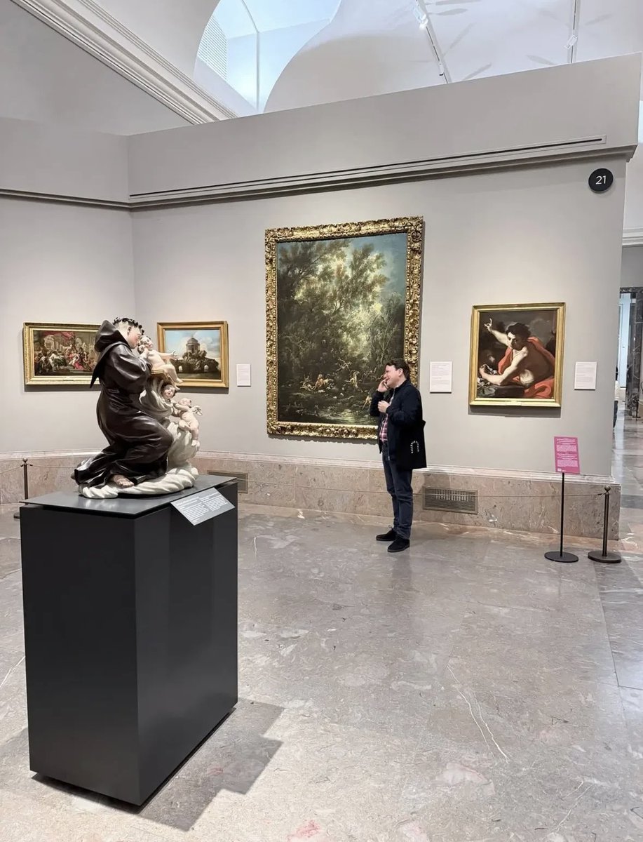 <a href="/vtramerced/">🦁</a> Lleva expuesto en sala unos días ya.