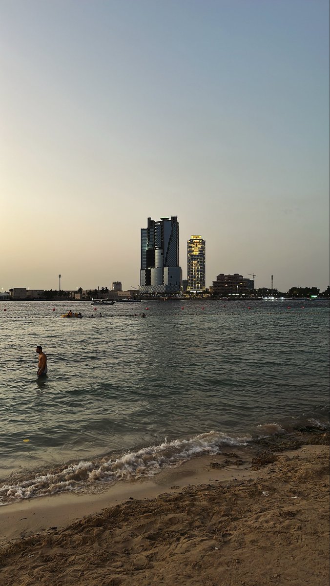 SIR_LEON_11's tweet photo. صباح الخير 🌊❤️ https://t.co/oNUloAPYCx