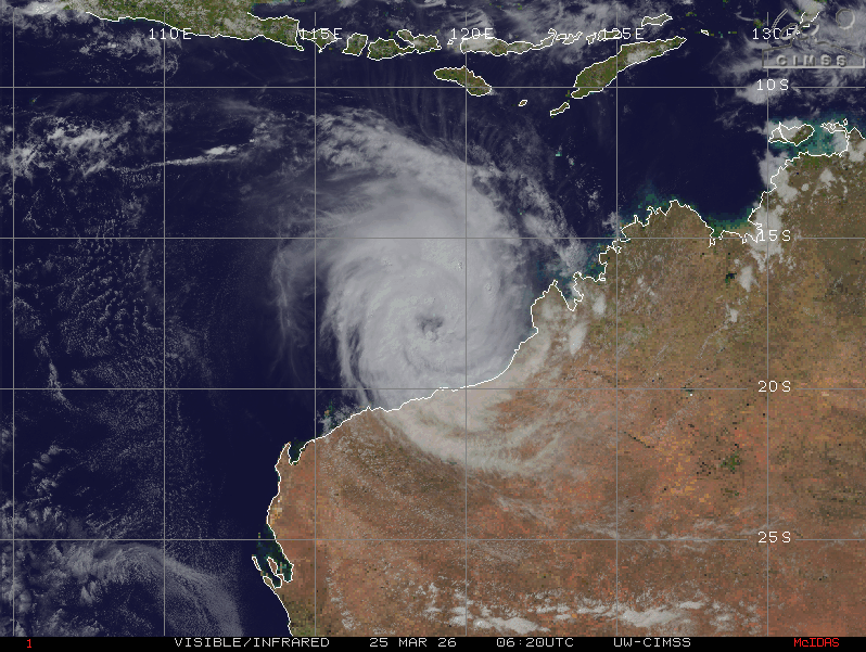 jnmet's tweet image. #Narelle is strengthening off NW Australia with the Australia BOM having it back to a Cat 1 hurricane equivalent. It should make its final landfall along the #Gascoyne coast of #WesternAustralia later Friday or Saturday, local time.