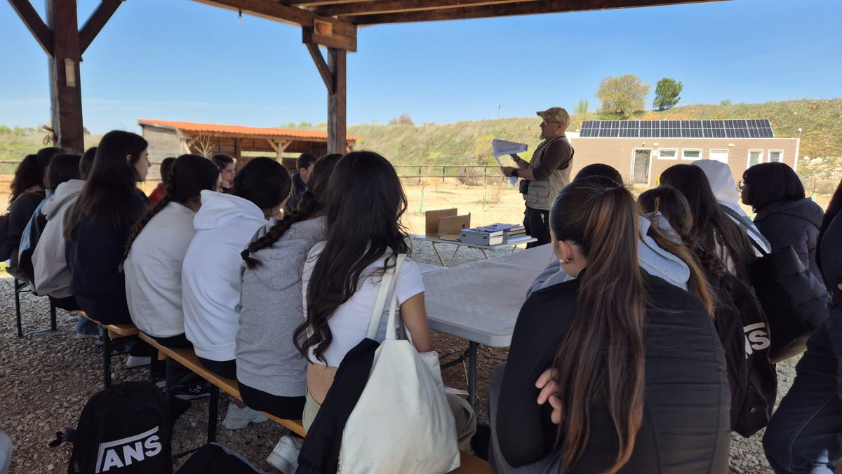 IES Manuel de Falla tweet media