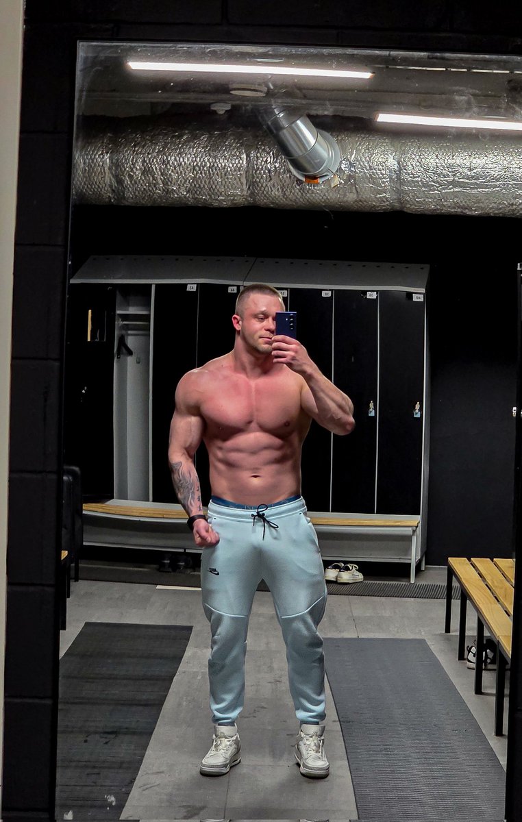 Alpha Lerroy tweet media