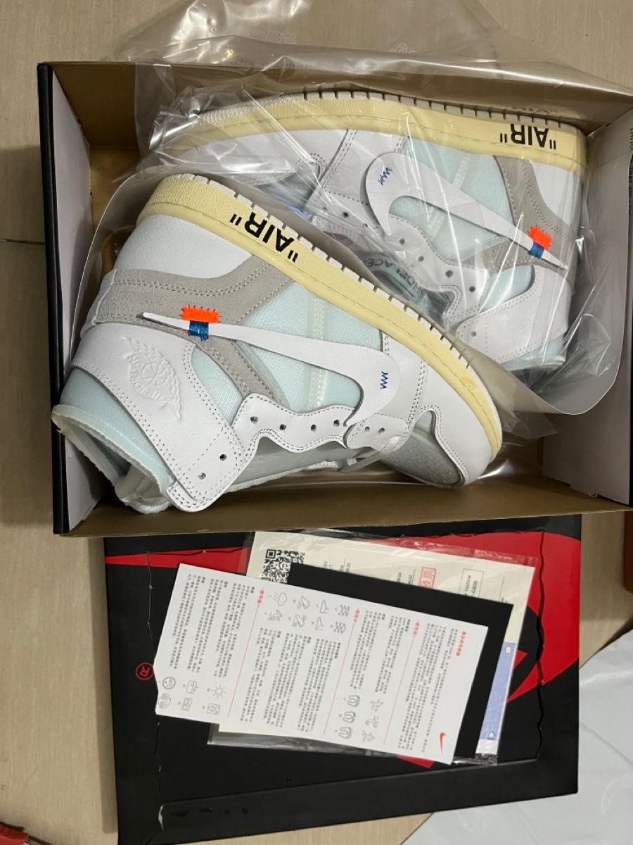 cocoss69's tweet photo. Giving away a FREE pair of the Virgil Abloh Archives × Air Jordan 1 High Alaska ❄️❄️❄️

1️⃣ Retweet &amp; Like
2️⃣ Comment your size
3️⃣ Must be following @cocoss69 https://t.co/cTPsbAJMqT