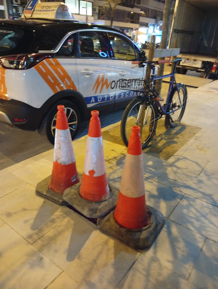 maneltec's tweet photo. #HolaLleida_CAT 🤠
#CaminantPerLleida🚶
#OrgullBordeus 🫶
#Lleidatà_i_Català 💪
Però @anem_pams @viquirepublica
@CasasCribillers
@elmut_81
@jomateix_jo
@amicsdelalletja
@Carapandura23
Són @socialistes_cat
 #SocioListoS i els
#SostenidorS a  @paerialleida
@JuntsXCat
@Esquerra_ERC https://t.co/cS8iOv5ZyK