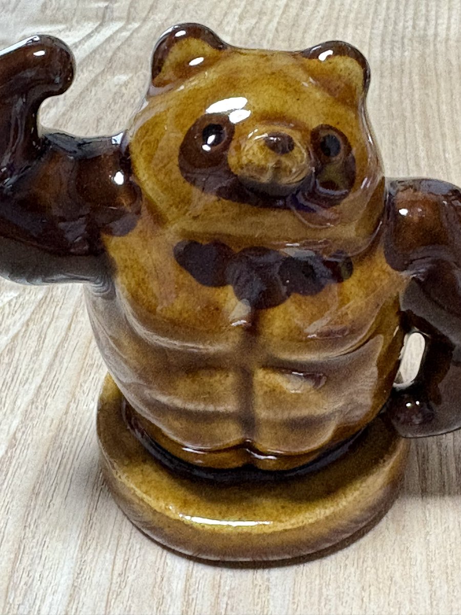 改めて、春庭ではお越しくださってありがとうございましたー！🪩✨
差し入れやお手紙、本当にありがとうございます！　心から感謝します！
そしてタヌキ…タヌキ！？
タヌキとマッチョが好きだと鍵垢で言っていたんですが、両方の需要を満たすタヌキってあるんだ…！　大切に愛でます！！！！