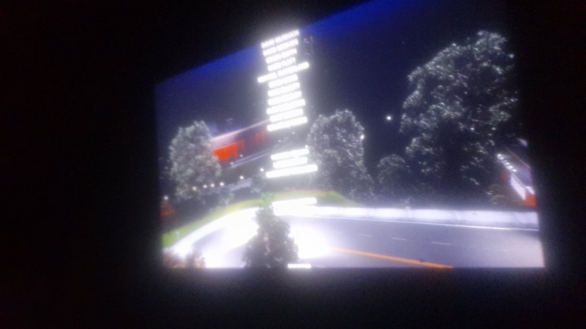 Zerei essa bomba que é o gta 3. Caralho, finalmente.