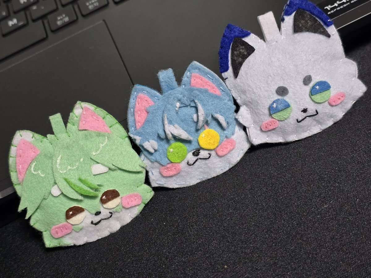 milpalim's tweet photo. #트친소_𝕏친소
#퍼리_𝕏친소
오랜만에 트친소 열어봐요!!! 그림러 이기도 하고 소비러 이기도 하고 공예도 하고 먹을것도 좋아하고 이것저것 골고루 좋아하는 사람입니다!!😆 교류도 많이 하구 디코에도 살고있습니다!! 흔적남기시면 찾아갈게요!! 저랑 친구해요!!💙💙 https://t.co/DEBSJU4xCv