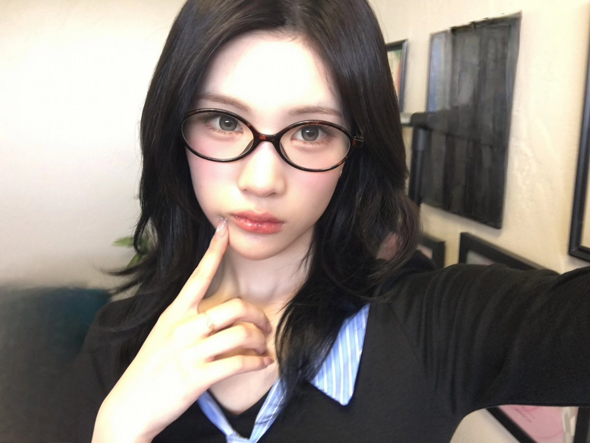 이쥬 tweet media