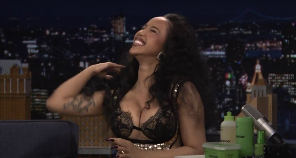 oh?NIKA😩 tweet media