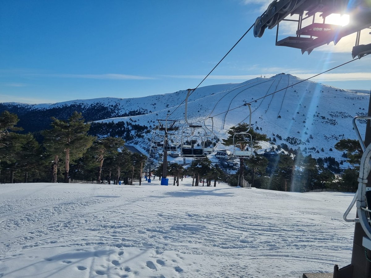 Puerto Navacerrada tweet media