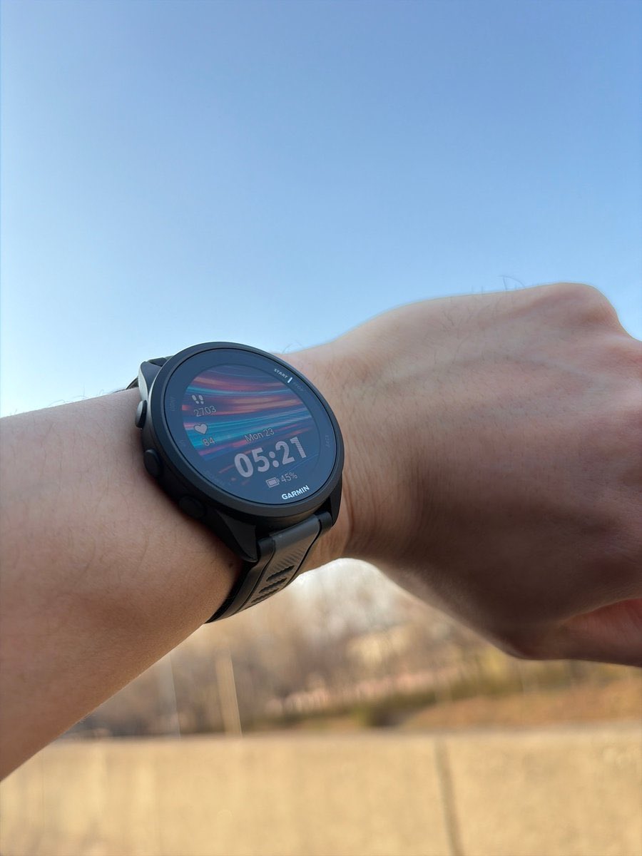 troy🦒 tweet media