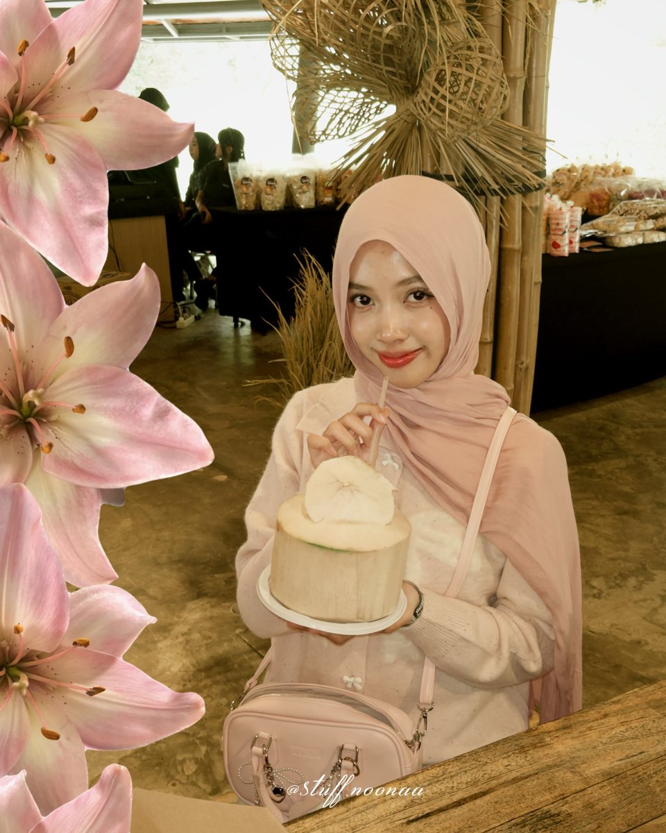 sey 𝜗𝜚 tweet media