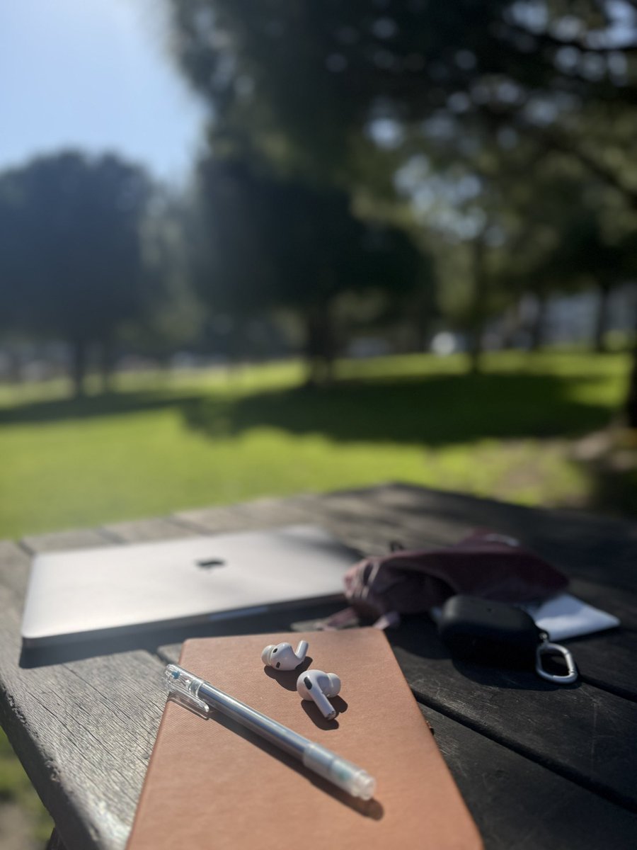 fatmanur tweet media