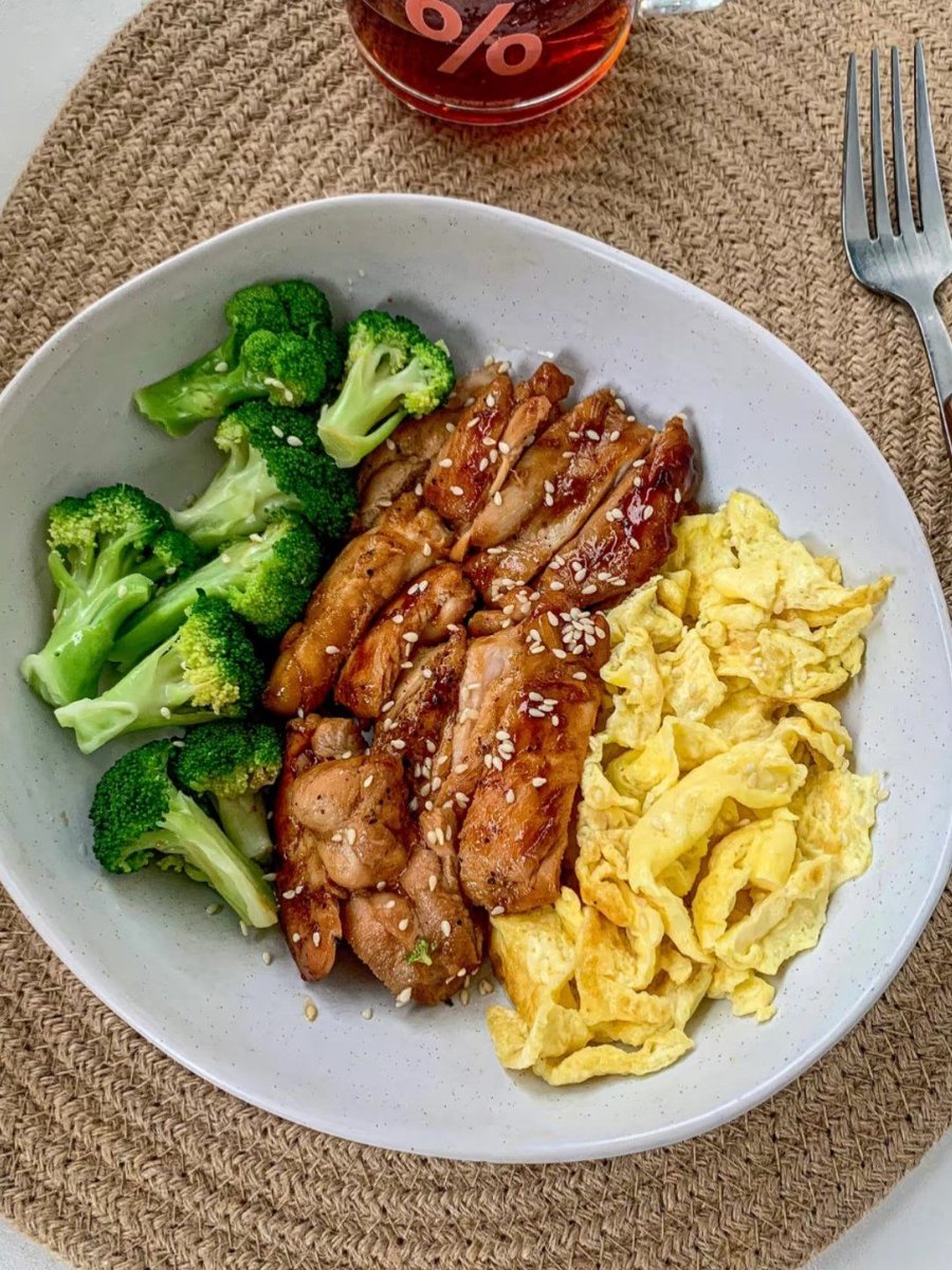 Tailor Red tweet media