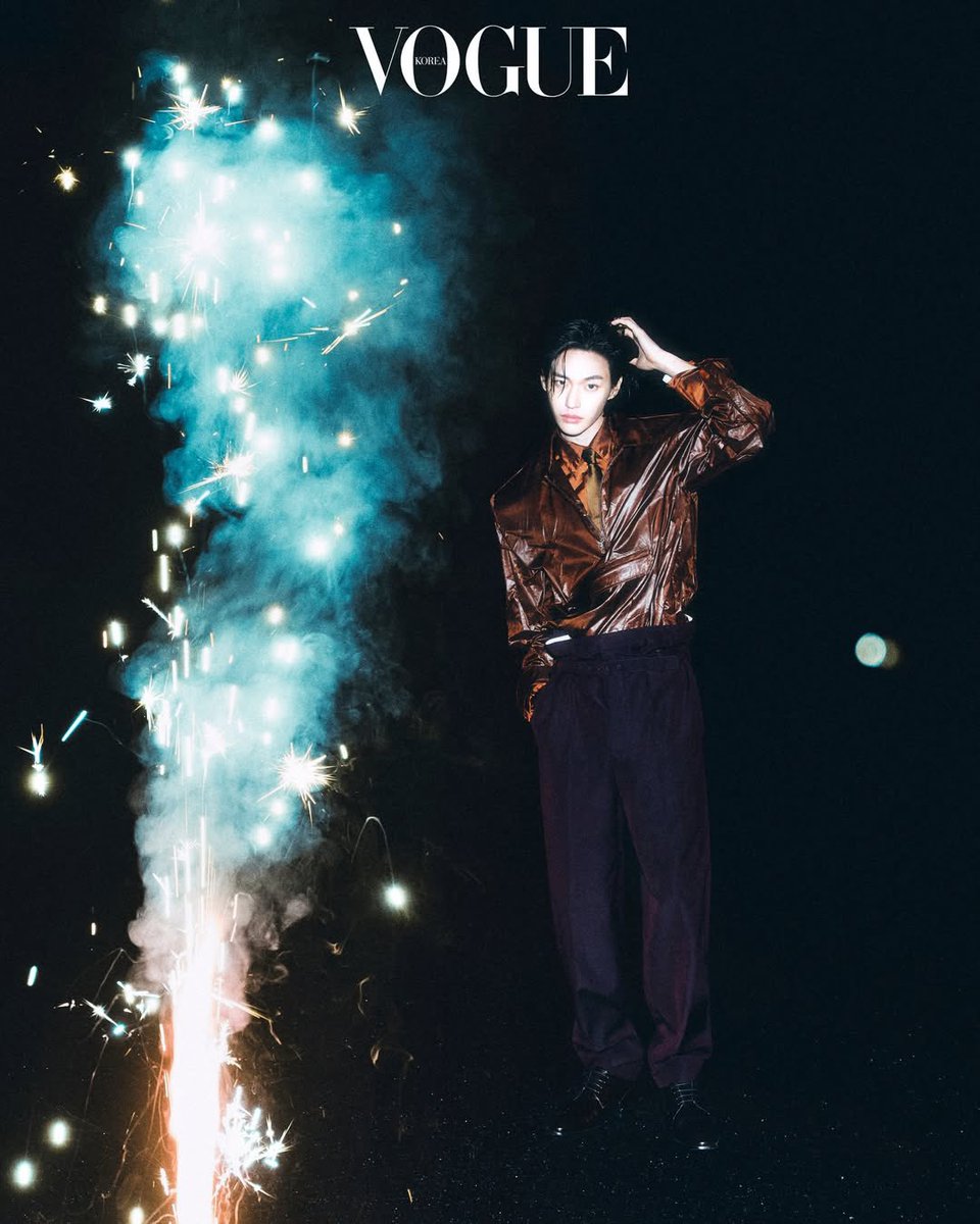 𝐸lias. tweet media