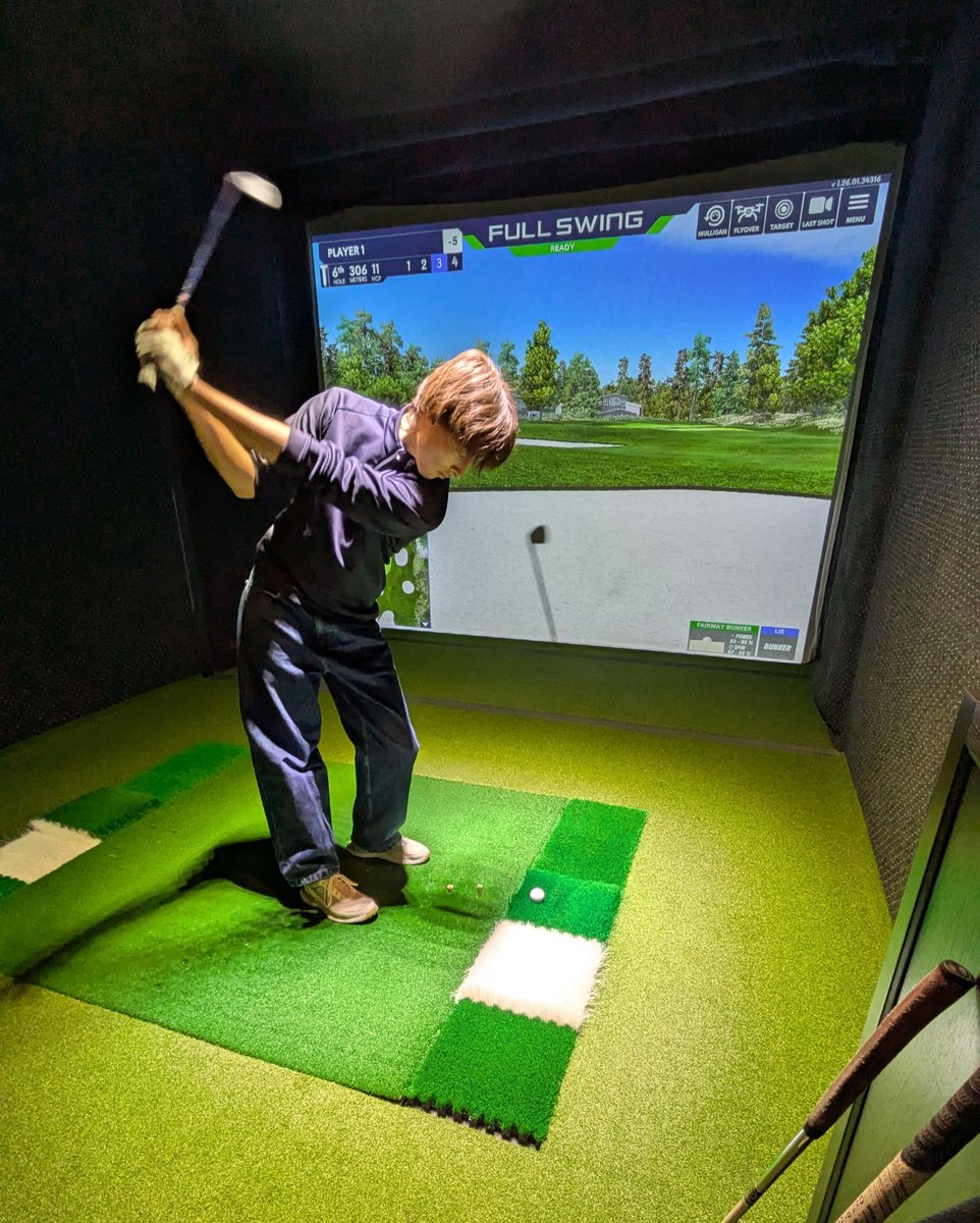 Imjelt's tweet photo. Hold golfformen igang hos Imjelt Golfsenter — realistiske simulatorer, bemannet hele åpningstiden. Perfekt for seniorer, familier og bedrifter i Drammen og Viken. Book nå: https://t.co/vrD3XXGTzA #DrammenGolf https://t.co/4ARWKk6bUG