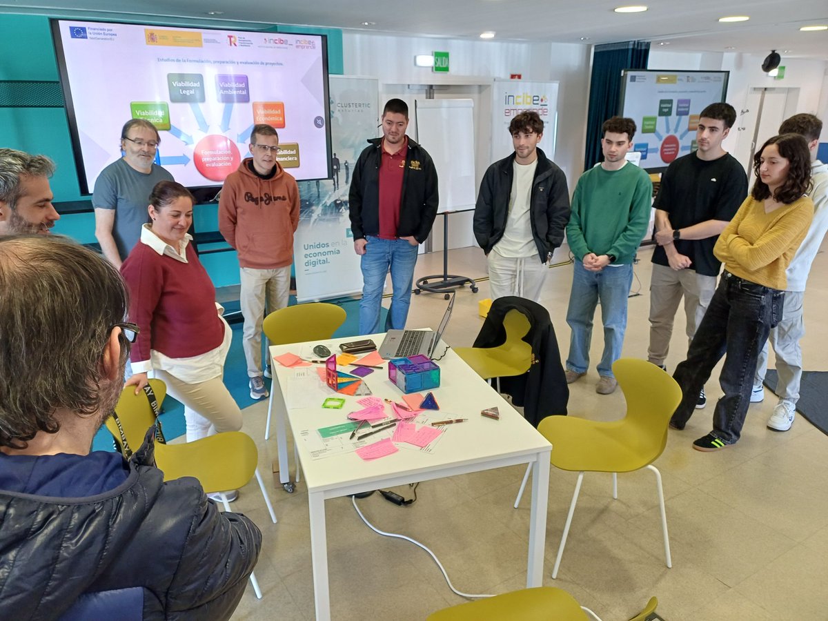 Kike Riesgo tweet media