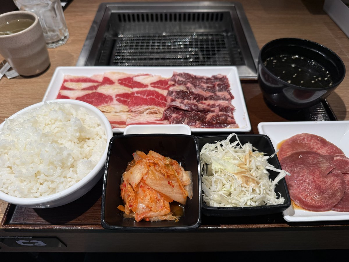 ともしゃん tweet media